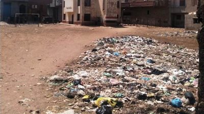 لسكان القاهرة.. تعرف طريقة تقديم شكوى من تراكم القمامة بالشوارع