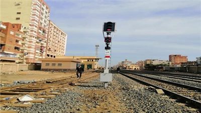 إزالة كافة التعديات بطول حرم السكة الحديد بمركز أوسيم والوراق