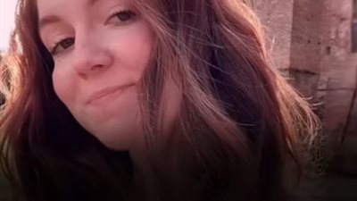 مراهقة إيطالية تشتكي العيش في قلعة تاريخية (فيديو) 