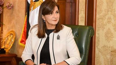 وزيرة الهجرة: المصريون العالقون في الإمارات كدولة ترانزيت عددهم لم يتخطى 1000 شخص