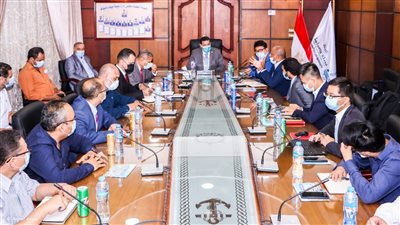 رئيس هيئة ميناء دمياط يستقبل وفدًا من شركة هواوي العالمية