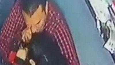 النيابة العامة: المتهم بالتحرش بطفلة أوسيم قبلها بالقوة وهدد بحبس والدتها