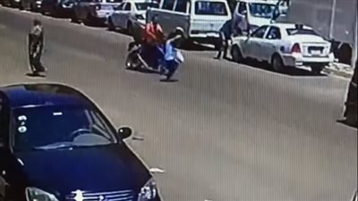 دهسه موتوسيكل.. العناية الإلهية تنقذ طفلًا من الموت بالجيزة