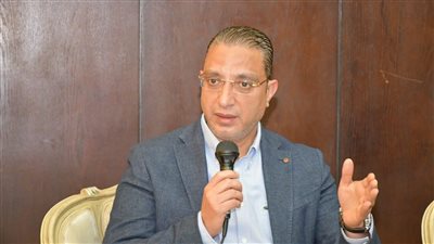 محافظ الفيوم يقرر عودة العمل بكامل القوة الوظيفية في جميع المصالح الحكومية