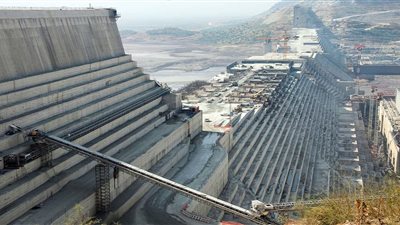 مساعد وزير الخارجية للشئون الإفريقية الأسبق: مشروع القانون العربي قابل للتعديل.. ووضع فترة زمنية يساعد في تطور المفاوضات (خاص)