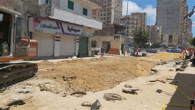 محافظ الإسكندرية: رصف شارع الملك حفني بعد الهبوط الأرضي لاستئناف الحركة المرورية