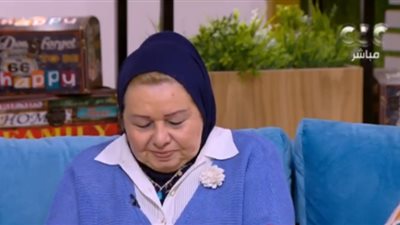  ماجي الحلواني تبكي على الهواء خلال الحديث عن زوجها الكابتن حمادة إمام (فيديو)