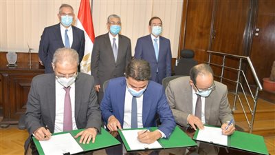 وزيرا البترول والكهرباء يشهدان توقيع مذكرة تفاهم مع إينى الإيطالية لإنتاج الهيدروجين