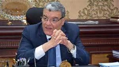 محافظ المنيا يتابع جهود الوحدات المحلية بمختلف القطاعات الخدمية