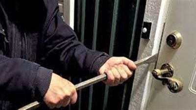 تسلق وكسر الشباك.. تفاصيل سرقة شركة بمدينة نصر