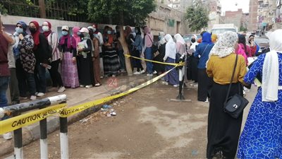 توافد طلاب الثانوية العامة على اللجان فى أول أيام الامتحانات بالغربية (صور)