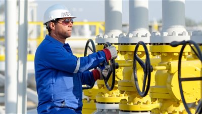 رئيس القابضة للغازات الطبيعية: التوسع في توصيل الغاز لقرى حياة كريمة