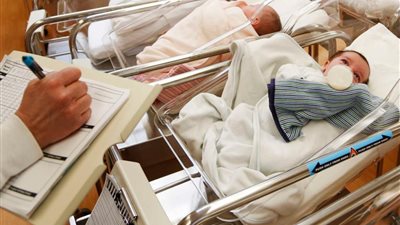 الإحصاء: انخفاض معدل المواليد في مصر خلال السنوات الثلاث الأخيرة