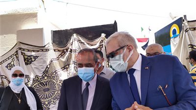 محافظ الإسماعيلية يتفقد لجان سير امتحانات الثانوية العامة