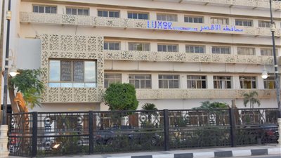 مدير التأمين الصحي بالأقصر: استلام مركز طب الأسرة بالبياضية خلال سبتمبر