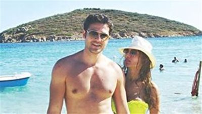 إلزام أحمد عز بدفع أكثر من 21 ألف جنيه إسترليني لتوأم زينة