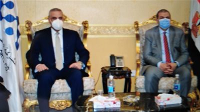 محافظ سوهاج يستقبل وزير القوى العاملة لبحث عدد من الملفات