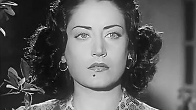 في ذكرى ميلادها.. ما علاقة أسمهان بالمخابرات الإنجليزية وأم كلثوم بوفاتها؟