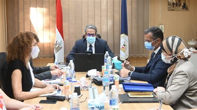 وزير الآثار يجتمع مع مسئولي التحالف الكندي الإنجليزي لإطلاق حملة ترويجية دولية للسياحة المصرية
