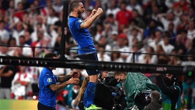 إيطاليا بطلًا لـ 