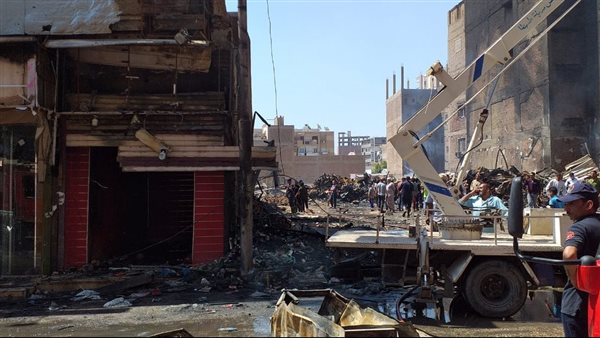 جانب من الحريق