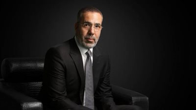 مدحت العدل: 