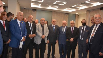 محافظ المنيا يفتتح فرع البنك الأهلي بمجمع المصالح في ملوي