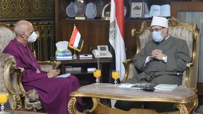 رئيس الأسقفية لوزير الأوقاف: الرئيس السيسي أشعر المسيحيين بالأمان 