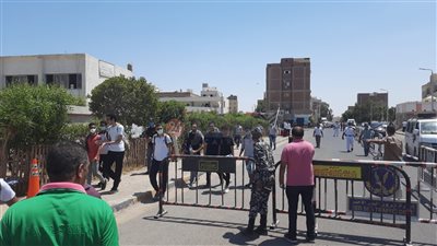 تباين آراء طلاب الثانوية العامة بالغردقة حول امتحاني الفرنساوي والألماني (صور)