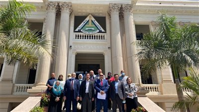 رئيس جامعة بنها يستقبل وفد وحدة إدارة المشروعات بوزارة التعليم العالي