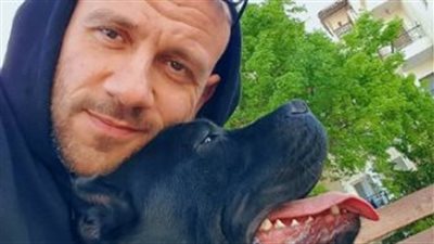 أحمد مكي يشارك جمهوره بصورة له بصحبة كلب.. ويعلق: 