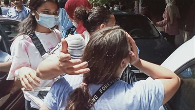 إصابة طالبة ثانوية عامة بإغماء.. وإسعافها في محيط لجنة علم النفس بالشرقية