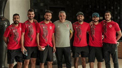 شاهد لاعبي الأهلي في فندق الإقامة قبل خوض مرانهم الأول بالمغرب (صور)