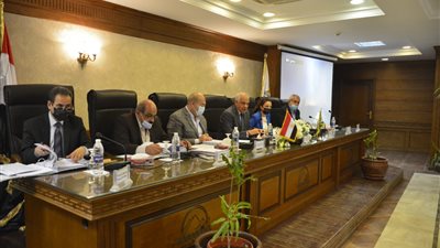 محافظ الجيزة يتلقى خطاب شكر من وزارة التخطيط بشأن مشروعات الخطة الاستثمارية للعام المالي 2020-2021