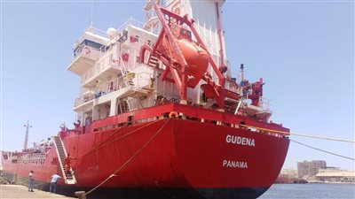 تصدير 4 آلاف طن ملح إلى لبنان عبر ميناء العريش