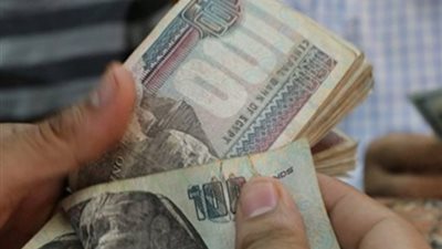 هل تجب الزكاة على المقترض وصاحب القرض أم على أحدهما؟.. أمين الفتوى يوضح 