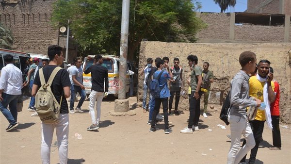 طلاب الثانوية بالأقصر