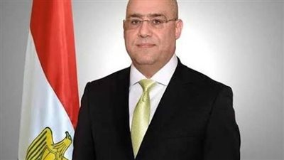 رئيس جهار مدينة العبور الجديدة يفتتح المركز الطبي بحي الحرية