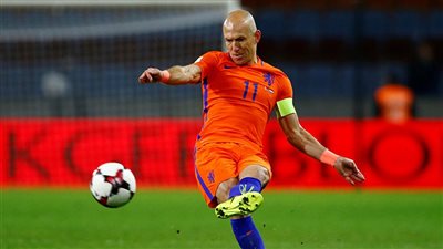 بايرن ميونخ يودع روبن برسالة مؤثرة بعد اعتزاله كرة القدم (صورة) 