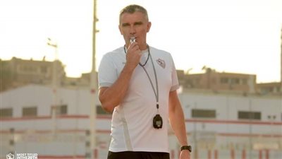 كارتيرون يصر على موقفه ويغلق باب الرحيل أمام نجومه