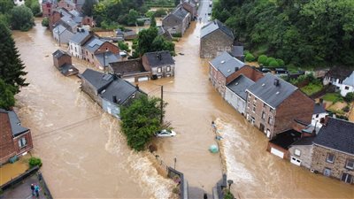 فيضانات بلجيكا تخرج قطارا عن مساره وتودي بحياة 4 أشخاص