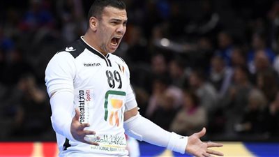 نجم منتخب اليد: أسعى لزيادة محترفينا في الدوريات الأوروبية