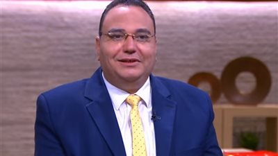  استشاري نفسي يوضح أعراض متلازمة توريت