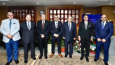 المستشار سامح عبد الحكم وأحمد عبد الشكور ورجال القضاء يحتفون بتولي المستشار حسين مصطفى رئاسة قضايا الدولة (صور)