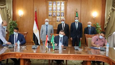 رجل أعمال يتبرع بعدد من المصاعد لمستشفيات جامعة المنوفية (صور) 