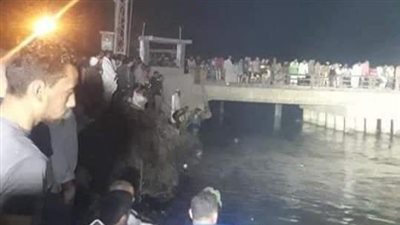 وفاة شخص وإصابة آخر إثر انقلاب تروسيكل بترعة بإدفو فى أسوان