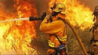 حريق يلتهم محل ملابس جاهزة في بورسعيد (صورة) 