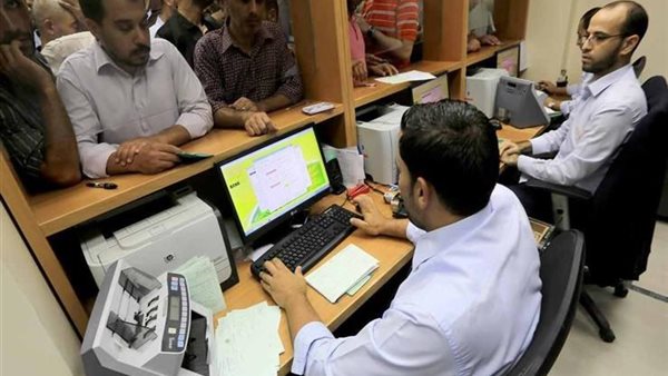 الموظفون - أرشيفية