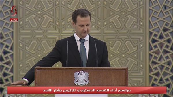 بشار الأسد يؤدي اليمين