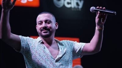 دياب يحيي حفلًا غنائيًا في طنطا بحضور كثيف من الشباب (صور)